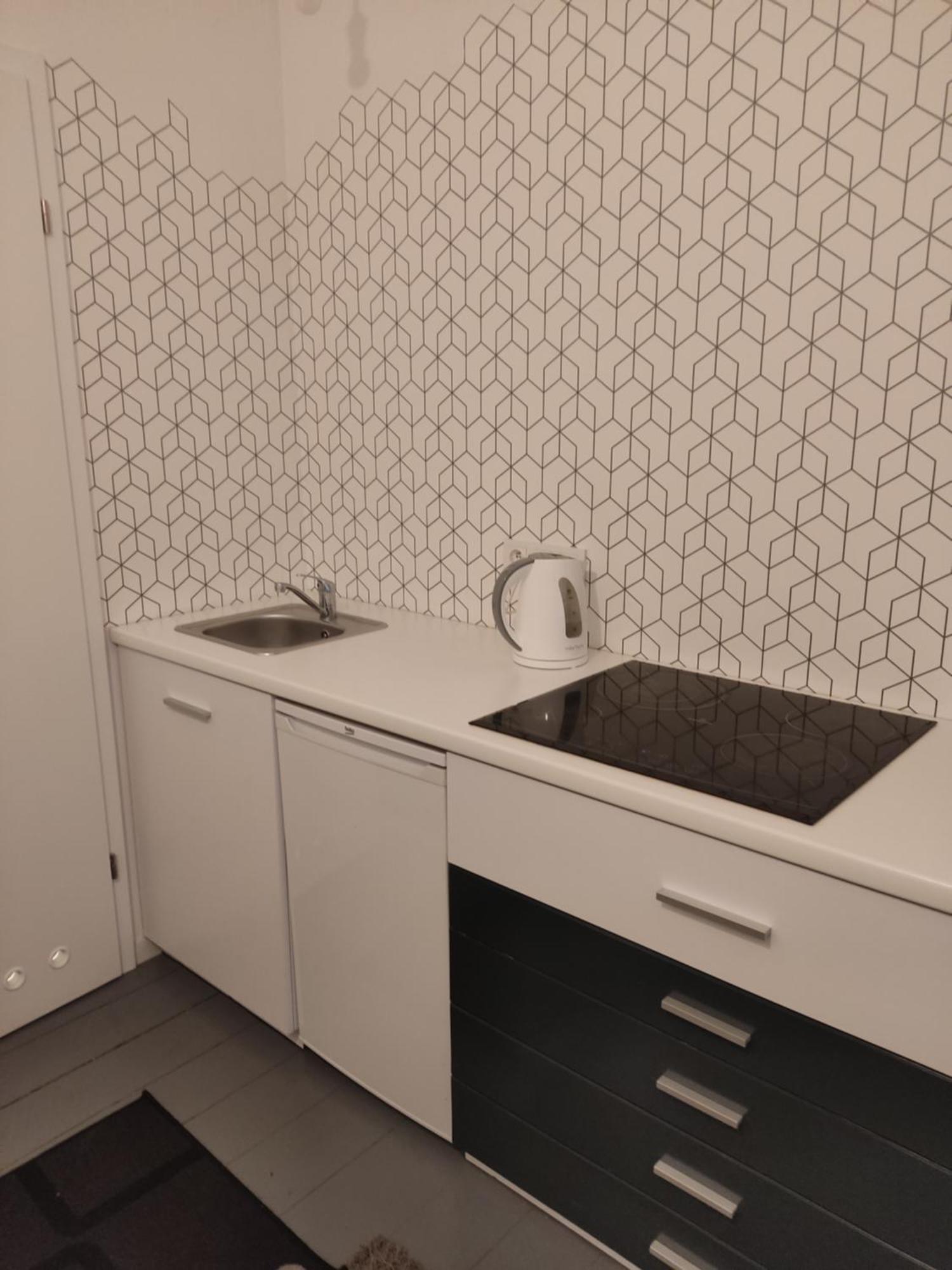 Apartment Kawalerka W Centrum Leszna. *
