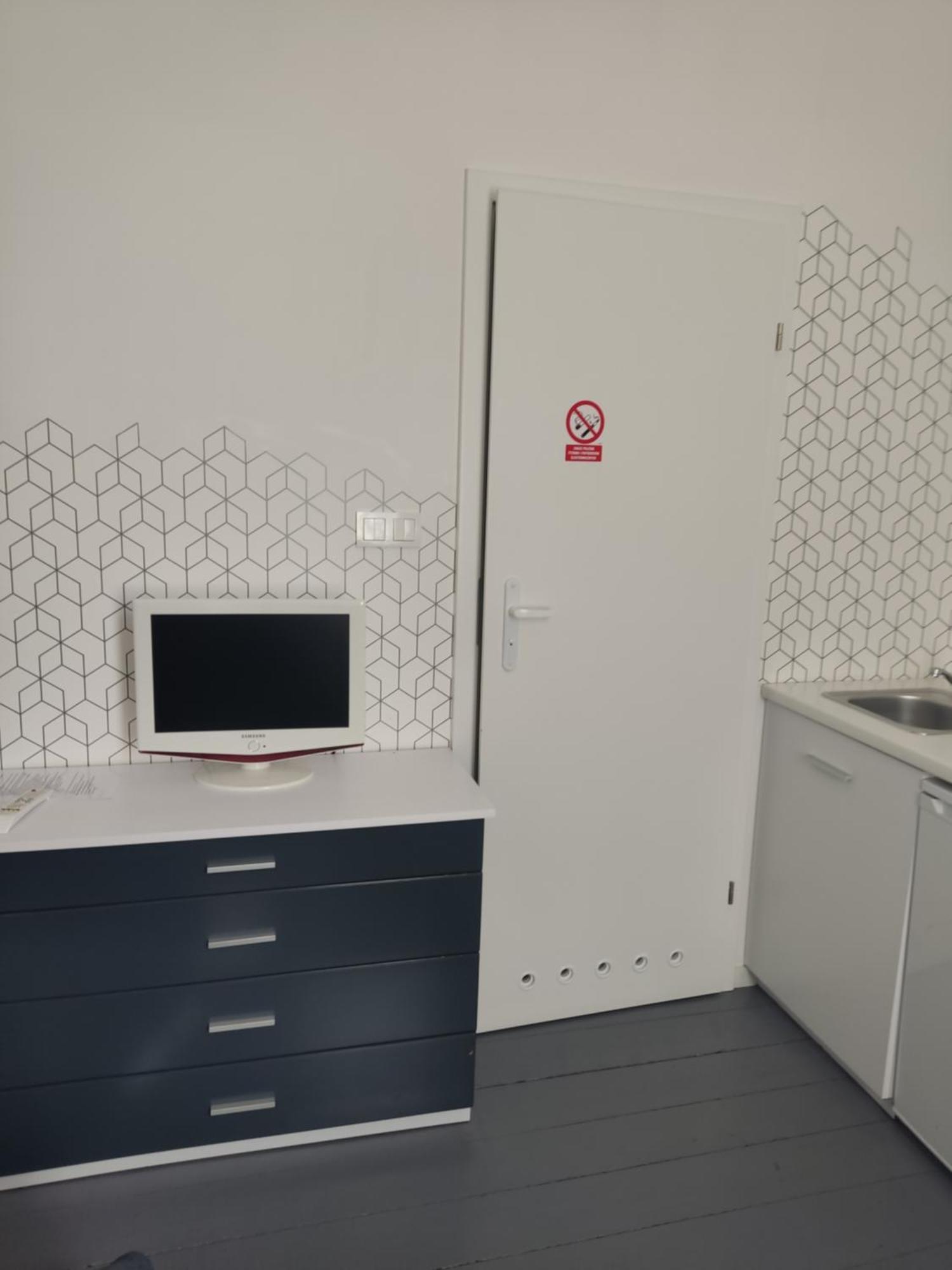 Kawalerka W Centrum Leszna. Appartamento *